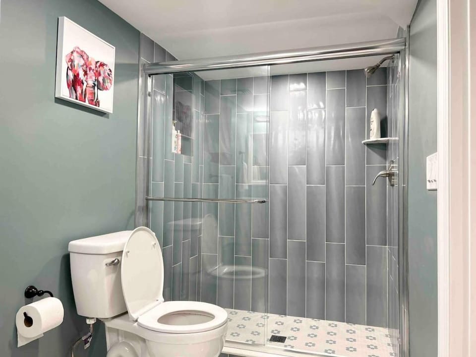 Lovely and newly constructed downtown studio Apartment in Montclair
