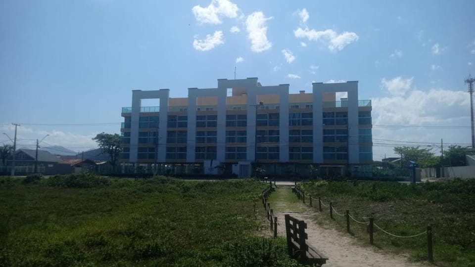 Beira Mar em Balneário Caravelas Apartment in State of Paraná
