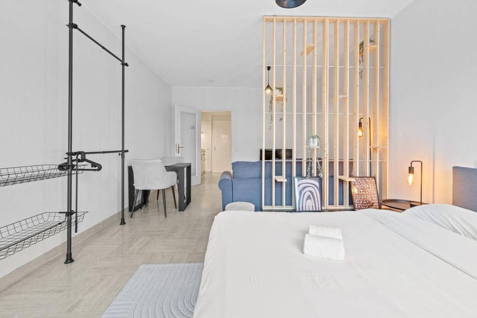 Bed, Photo of the whole room