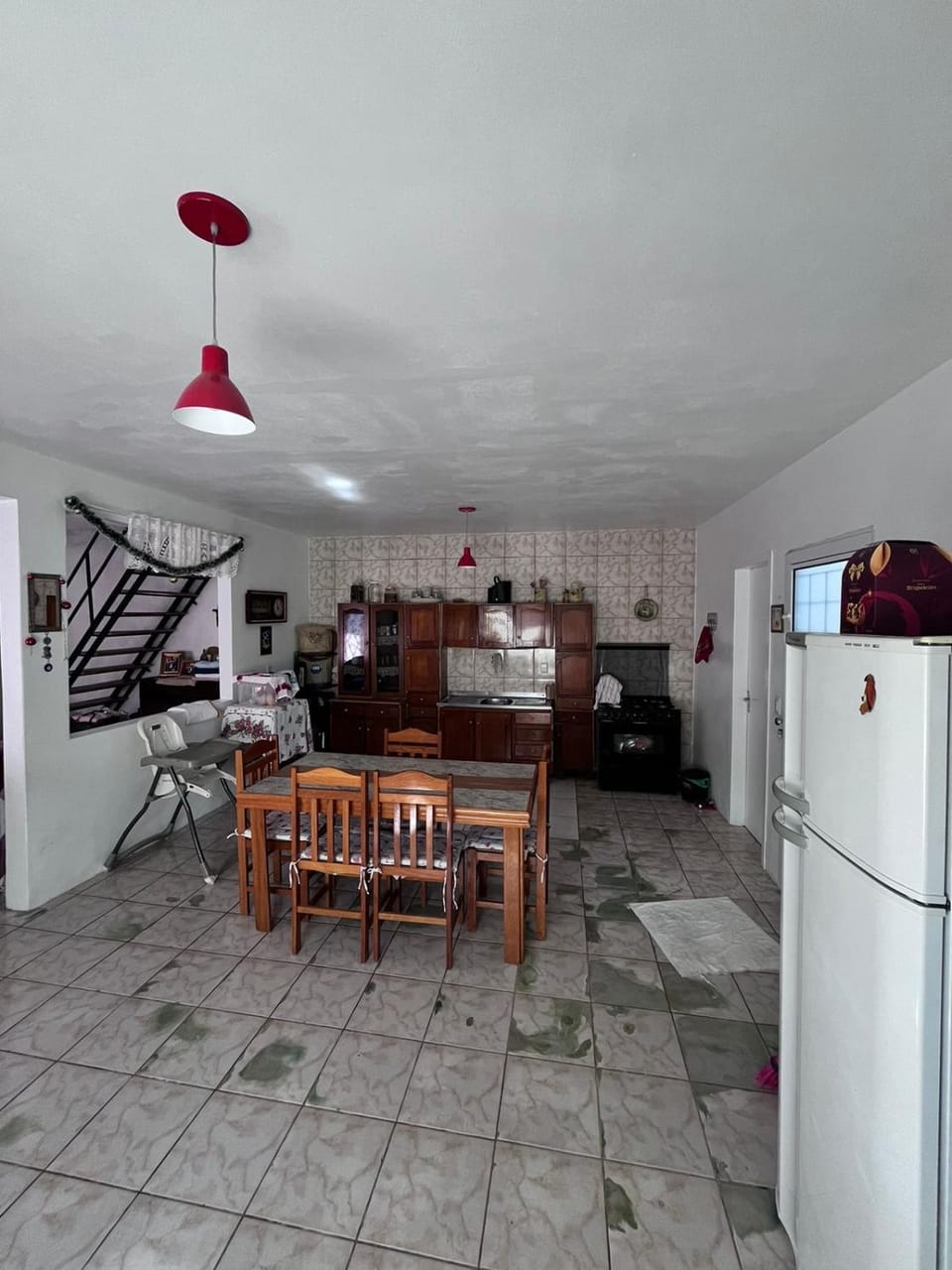 Kitchen or kitchenette, Living room, Seating area, Dining area, minibar, oven, stove