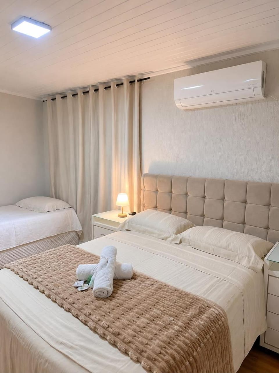 Quarto Privativo Próximo à BR Vacation rental in São José