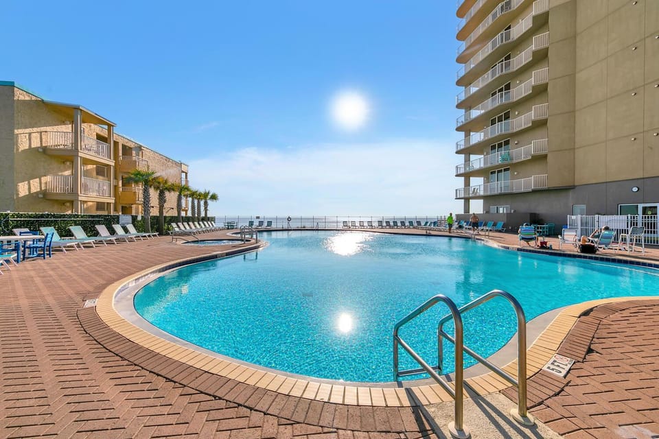 Tidewater 913 by Emerald Coast Retreats Apartment in Panama City Beach
