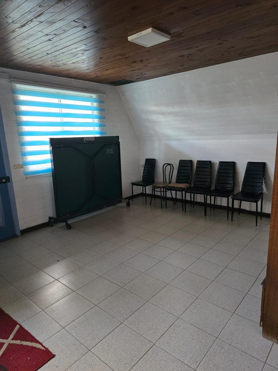 Living room, Seating area, Evening entertainment