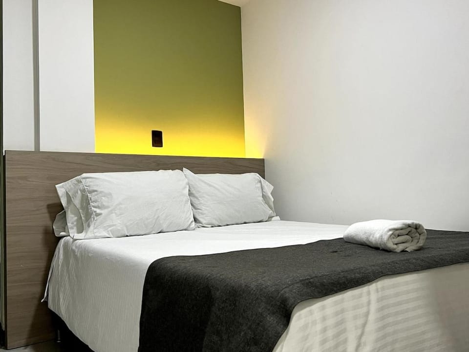 TERRA - Heated Small Pool, BBQ & AC Lleras Park Apartment in Medellin