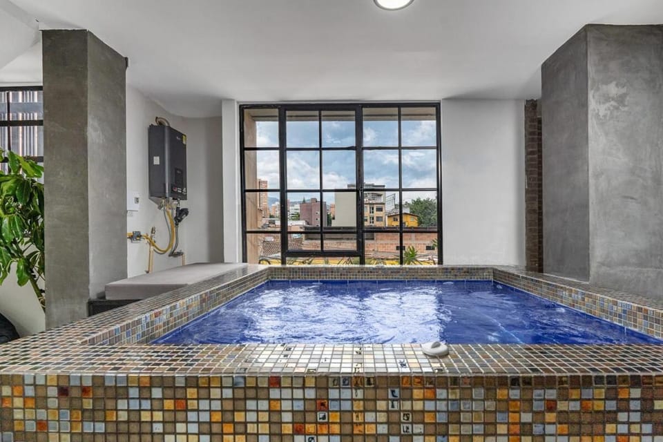 Huge PH Indoor Pool & Jacuzzi near Lleras Park by Nowa Apartment in Medellin