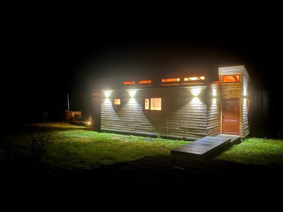 Off site, Night