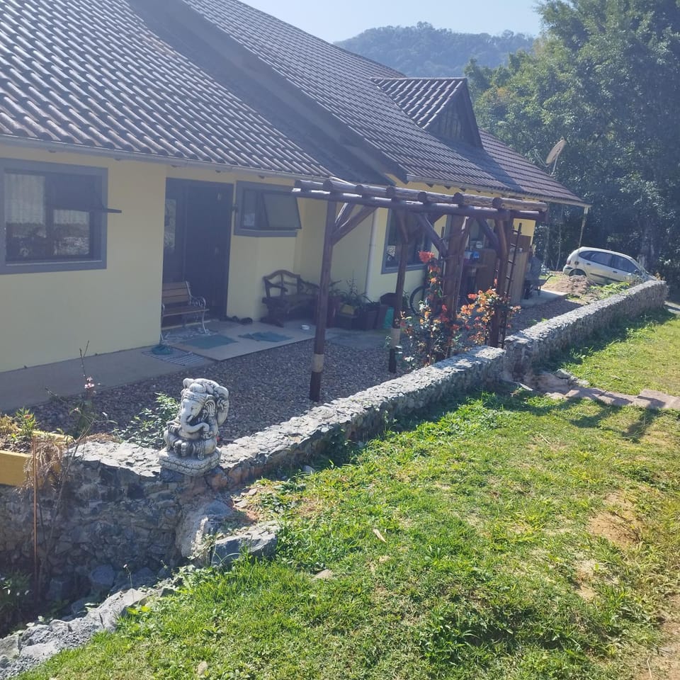 Casa Suíça família-luxo nr4 Suite master 5-pessoas Vacation rental in Pomerode