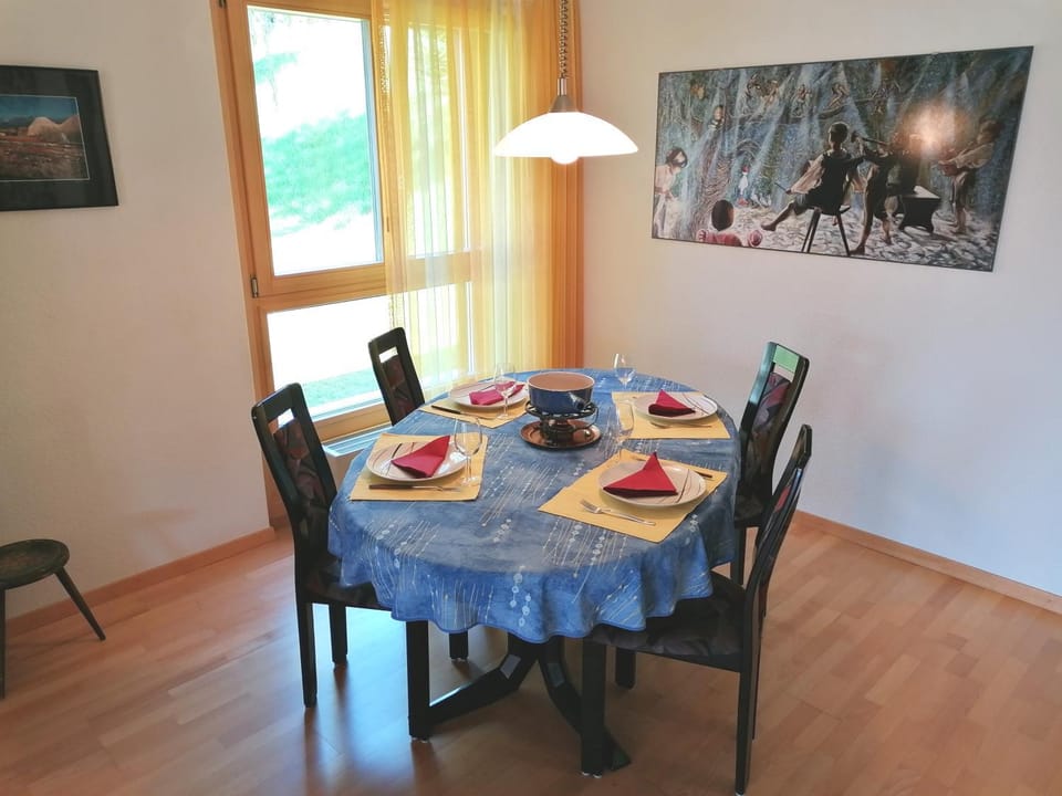 Fleur des alpes, Les Edelweiss Apartment in Fribourg, Switzerland