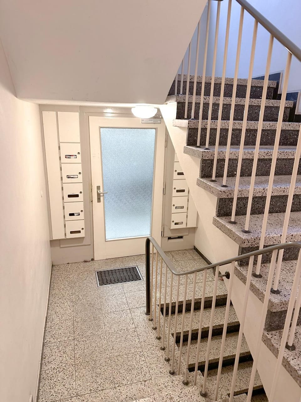 City Apartment with 2 individual beds and sleeping sofa and kitchen Apartment in Essen
