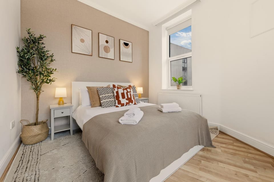 Stylish, Modern & Spacious 3 Bed Apartment in King's Cross - The York Suite Apartment in London Borough of Islington