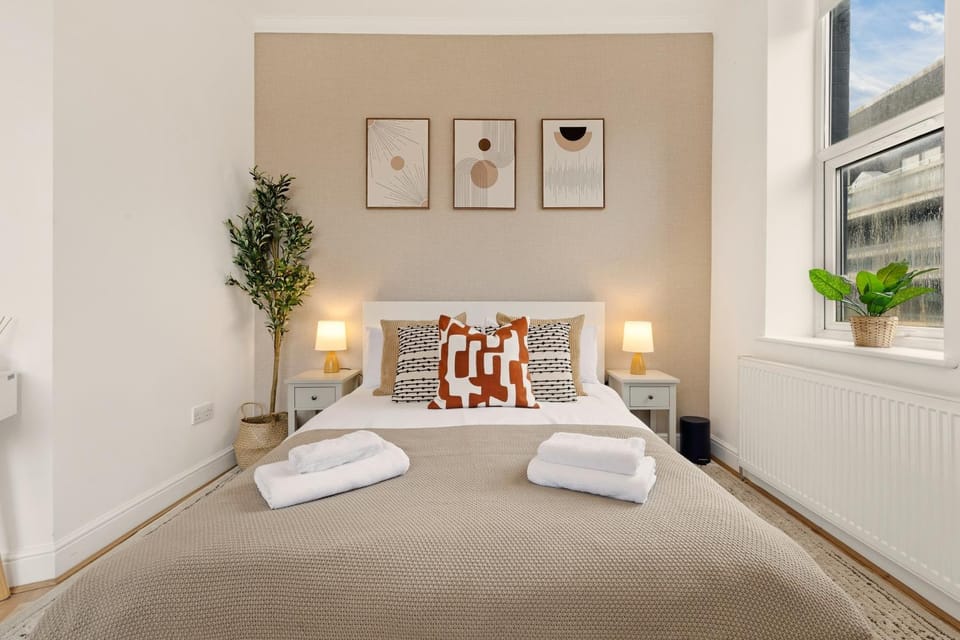 Stylish, Modern & Spacious 3 Bed Apartment in King's Cross - The York Suite Apartment in London Borough of Islington