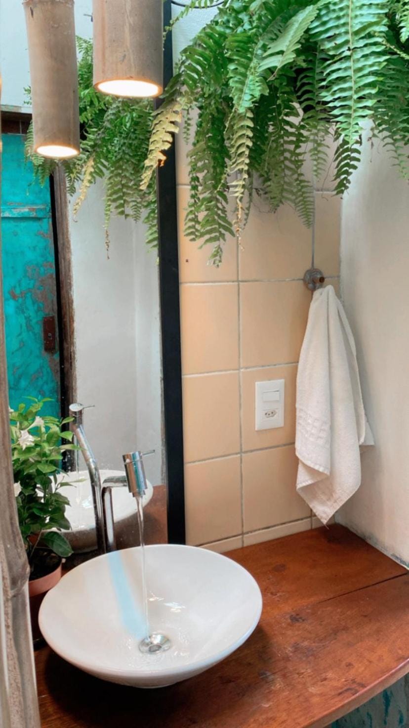 Bathroom, towels