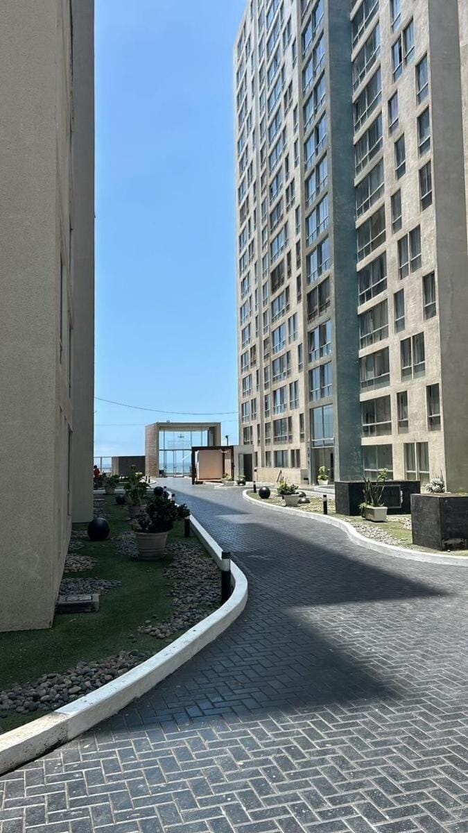 Modern and comfortable apartment nearby Aairport Apartment in La Perla