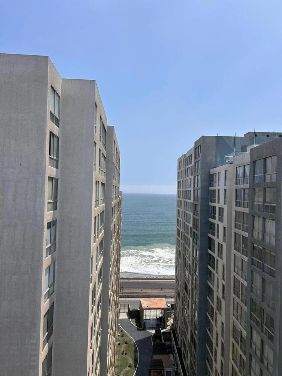 Modern and comfortable apartment nearby Aairport Apartment in La Perla