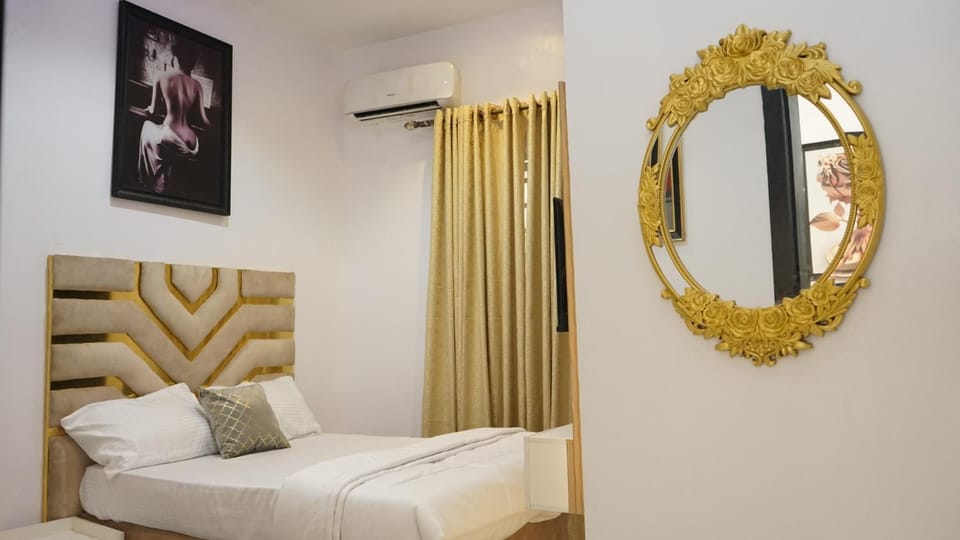Bed, Bedroom, air conditioner