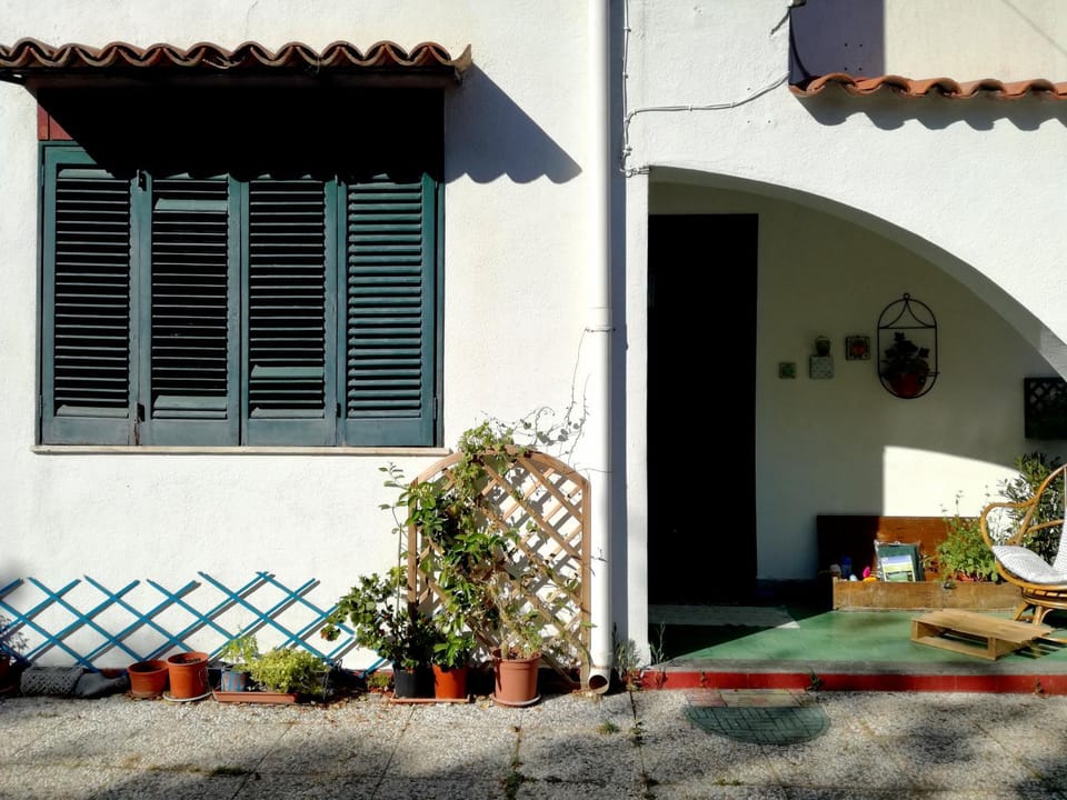 Facade/entrance, Garden