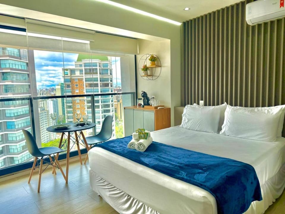 Bed, Living room, Seating area, Bedroom