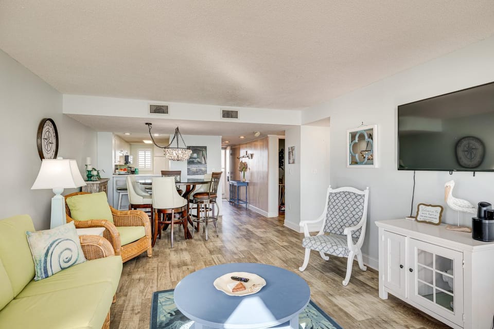Walk to Beach: Emerald Isle Condo w/ Ocean View! House in Emerald Isle