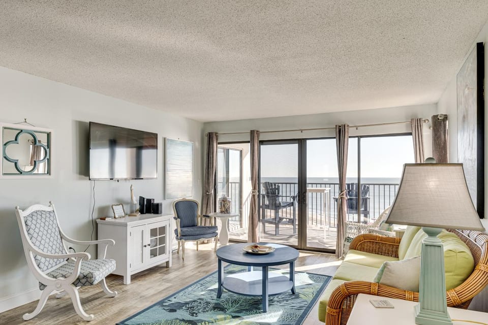 Walk to Beach: Emerald Isle Condo w/ Ocean View! House in Emerald Isle