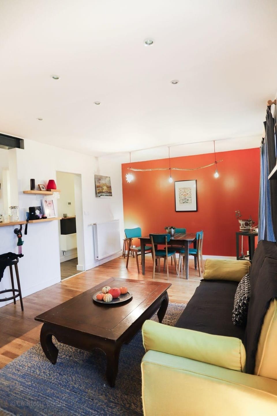Living room, Dining area