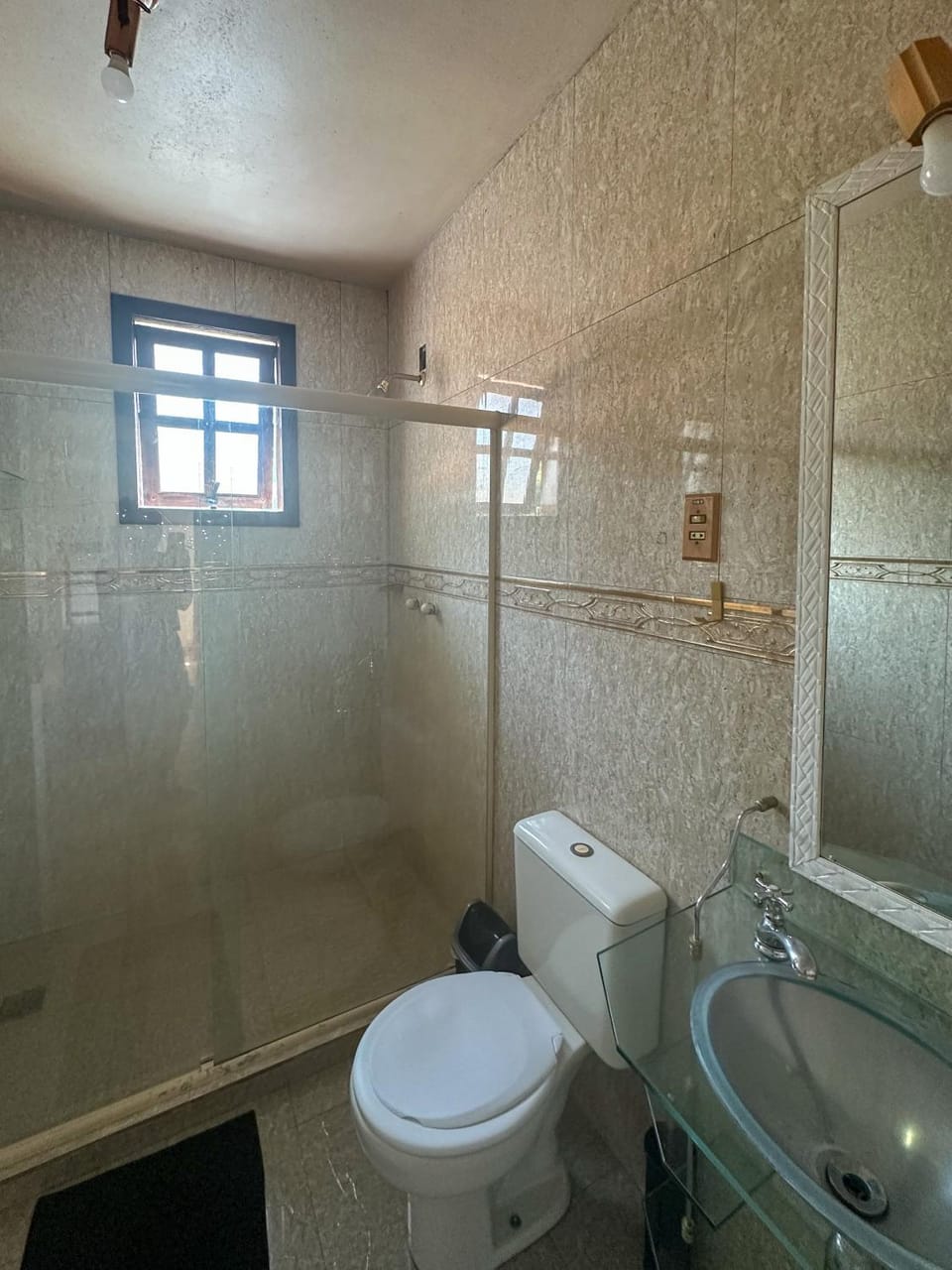 Shower, Toilet, Bathroom