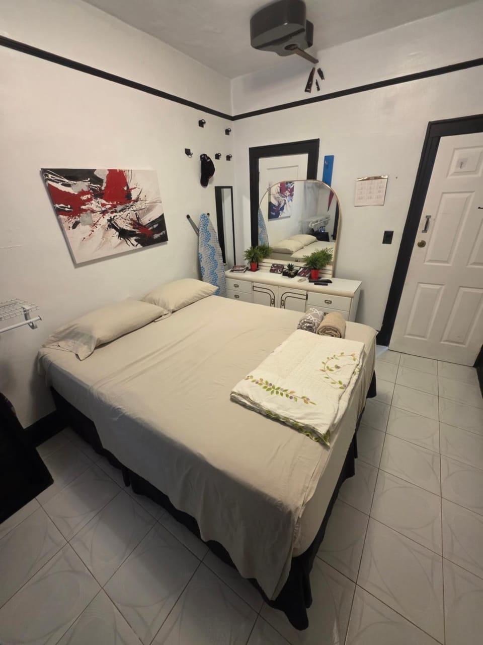 Bed, Photo of the whole room, Bedroom, towels, air conditioner