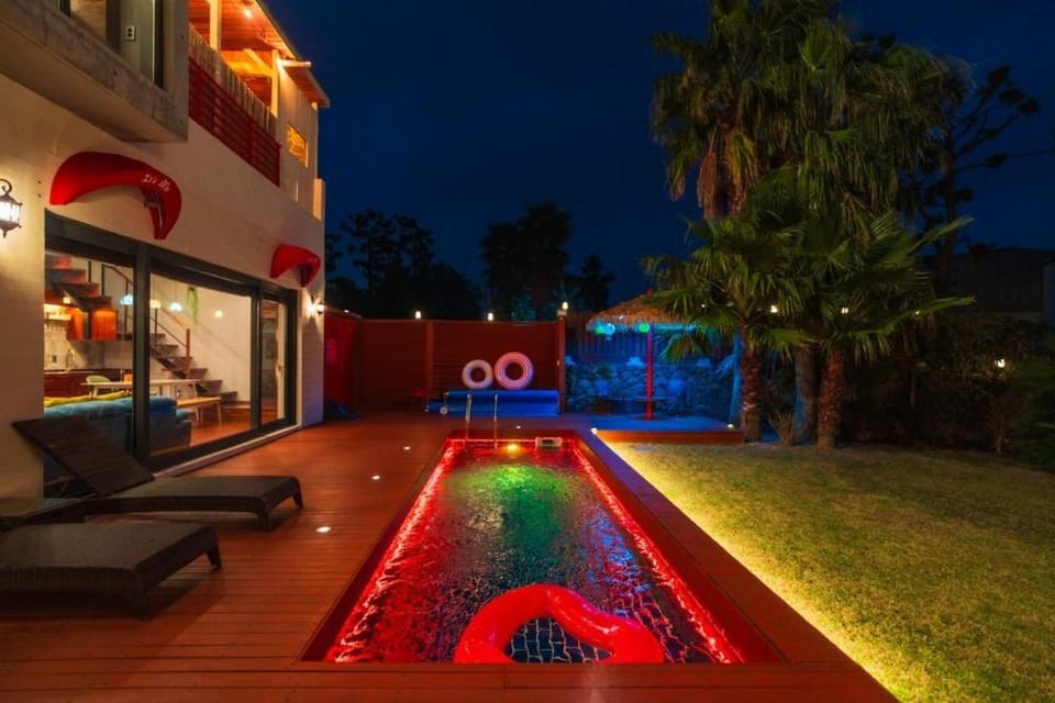 Its you Pool Villa House in South Korea