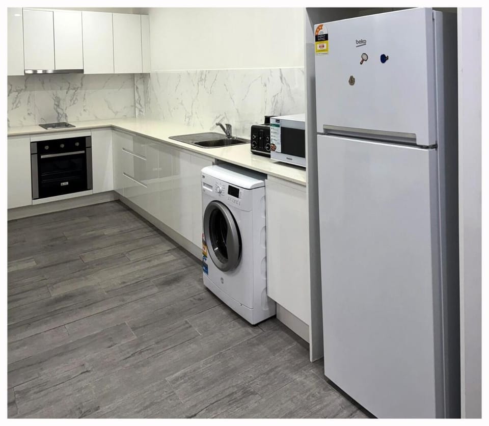 Burwood 2Br Lovely Apt Near Train Apartment in Sydney