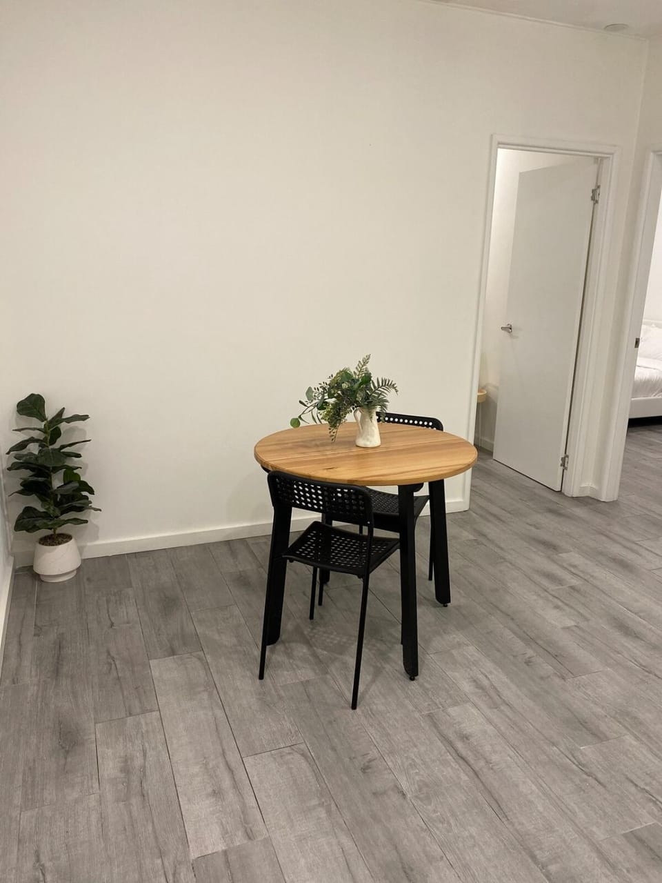 Burwood 2Br Lovely Apt Near Train Apartment in Sydney