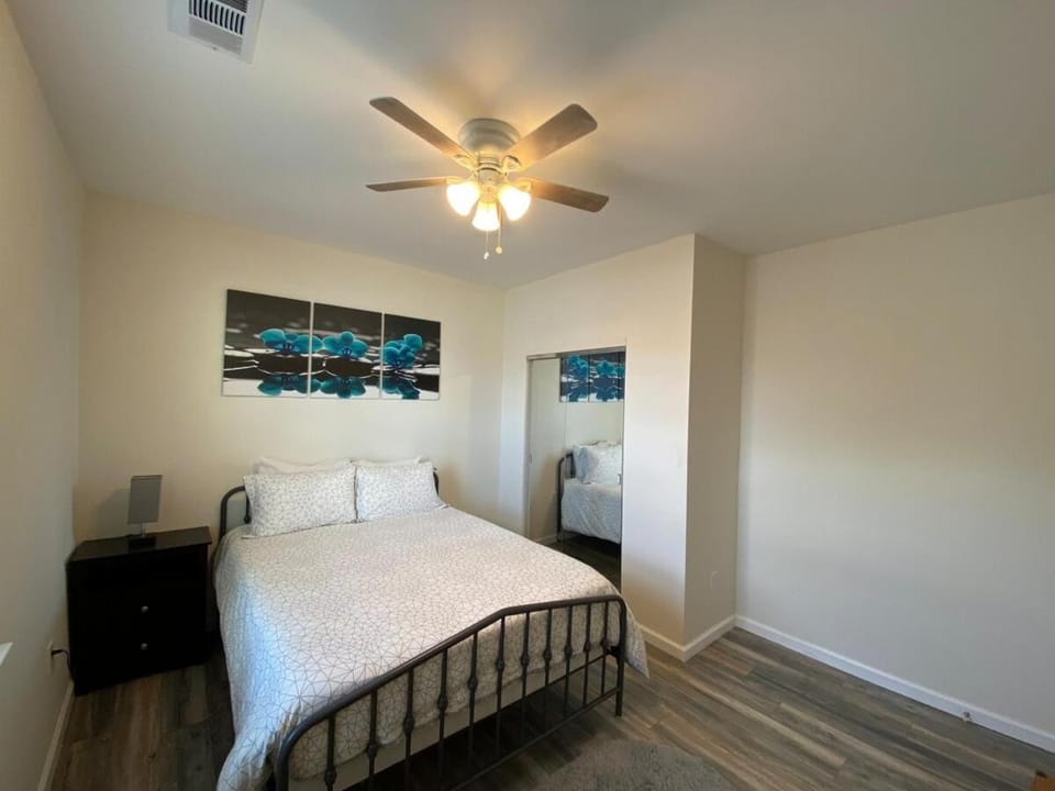 3-Bedroom Accommodation Close to the French Quarter Apartment in New Orleans