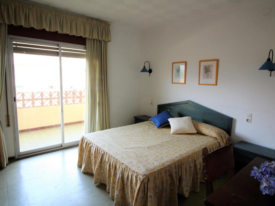 Acogedor apartamento en Santa Margarida, cerca del mar - ES-258-50 Apartment in Roses