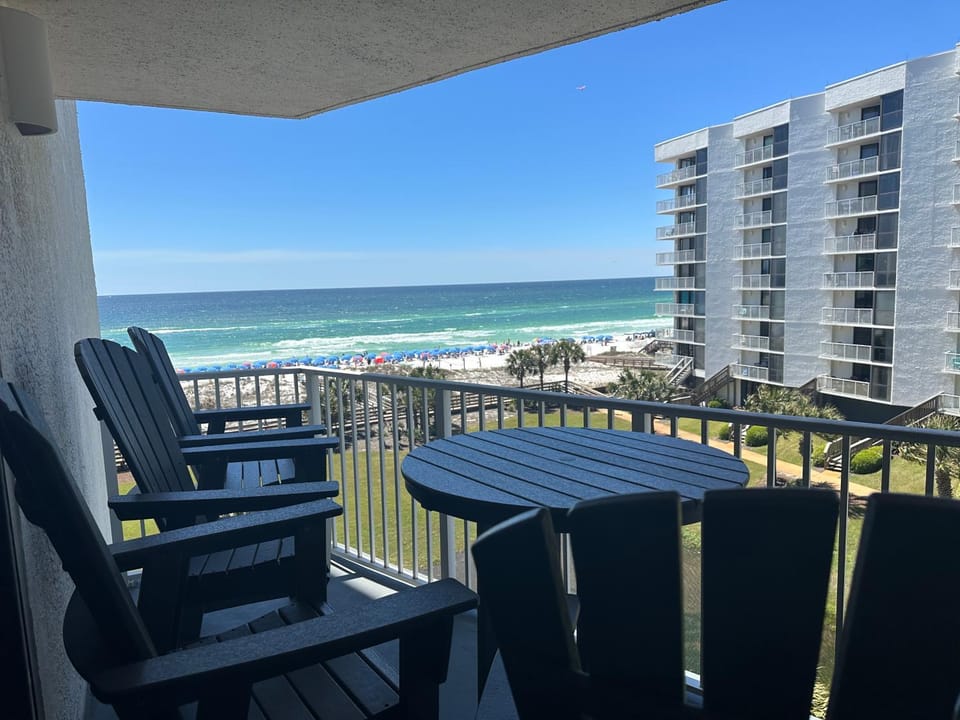 View (from property/room), Balcony/Terrace, Sea view