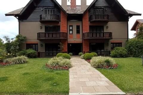 Property building, Garden view