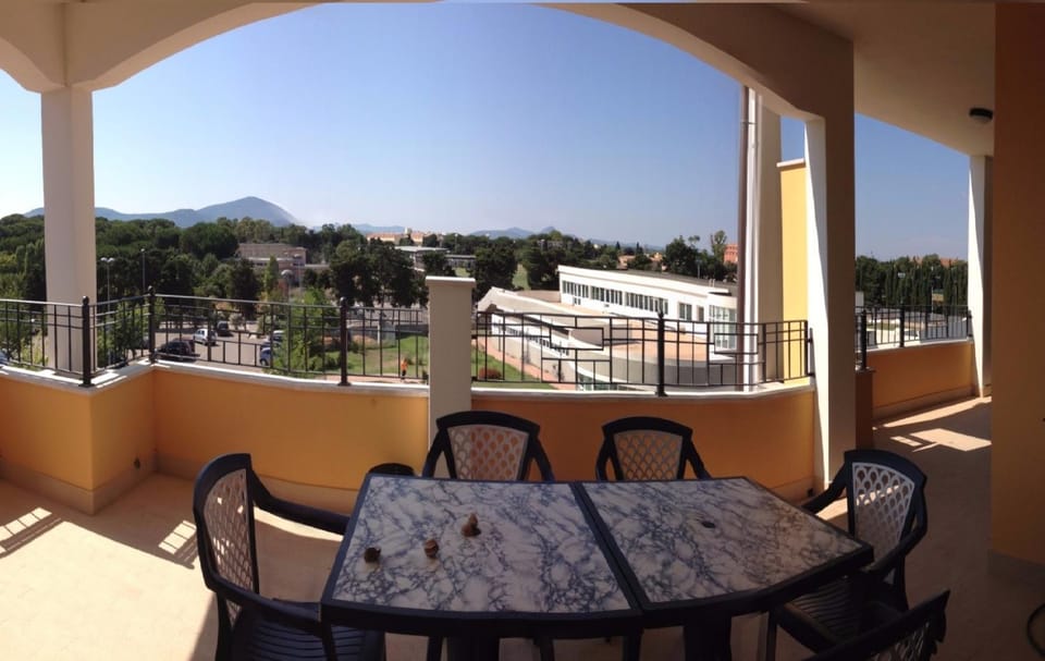 Balcony/Terrace, Balcony/Terrace