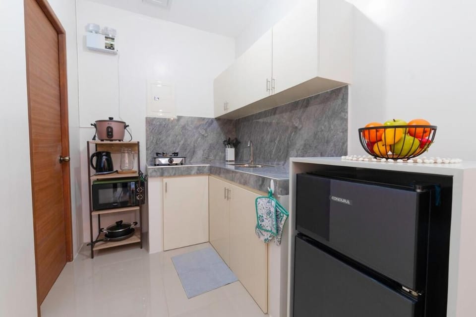 Modern Comfort at Unit 105 Apartment in Batangas