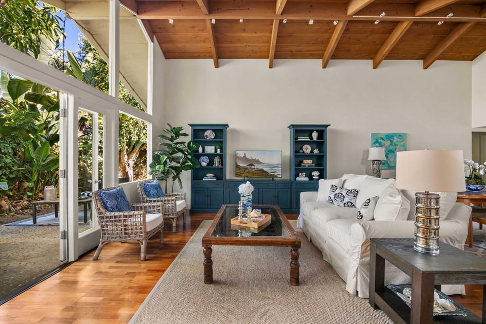 Classic Cottage in the Heart of La Jolla Shores House in La Jolla Shores