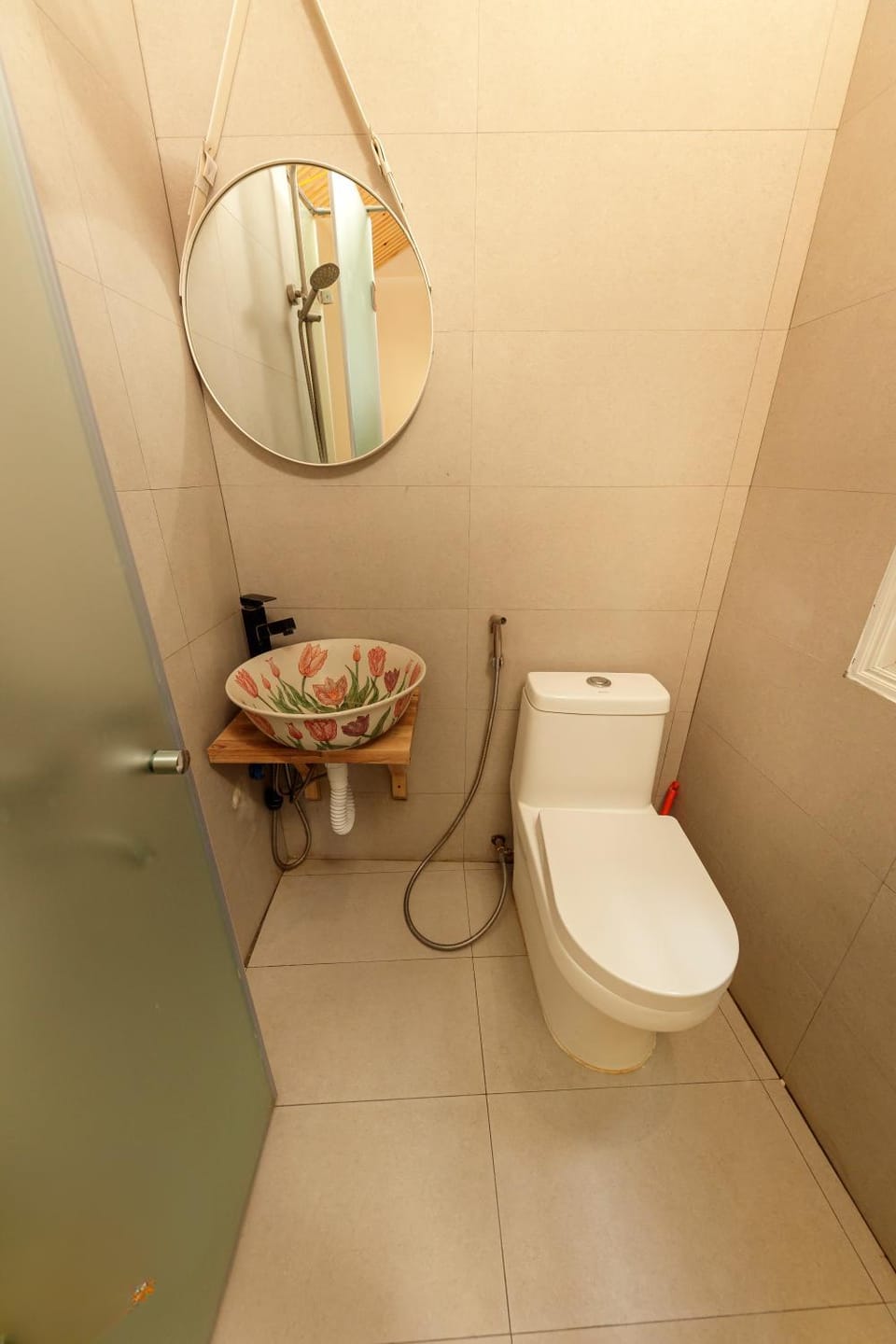 Shower, Toilet, bidet