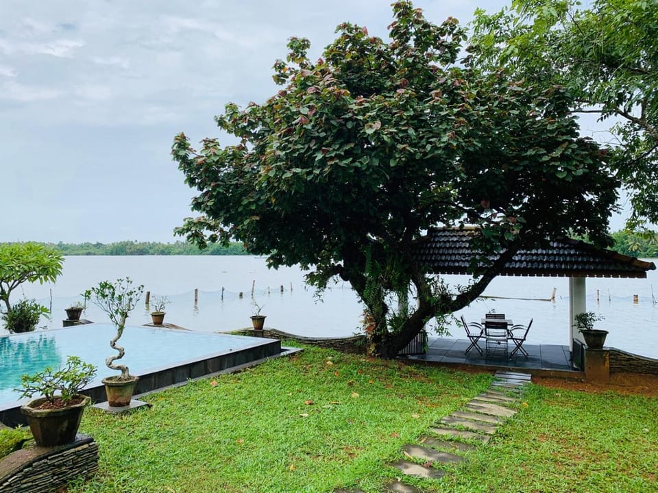 Garden view, Lake view, River view