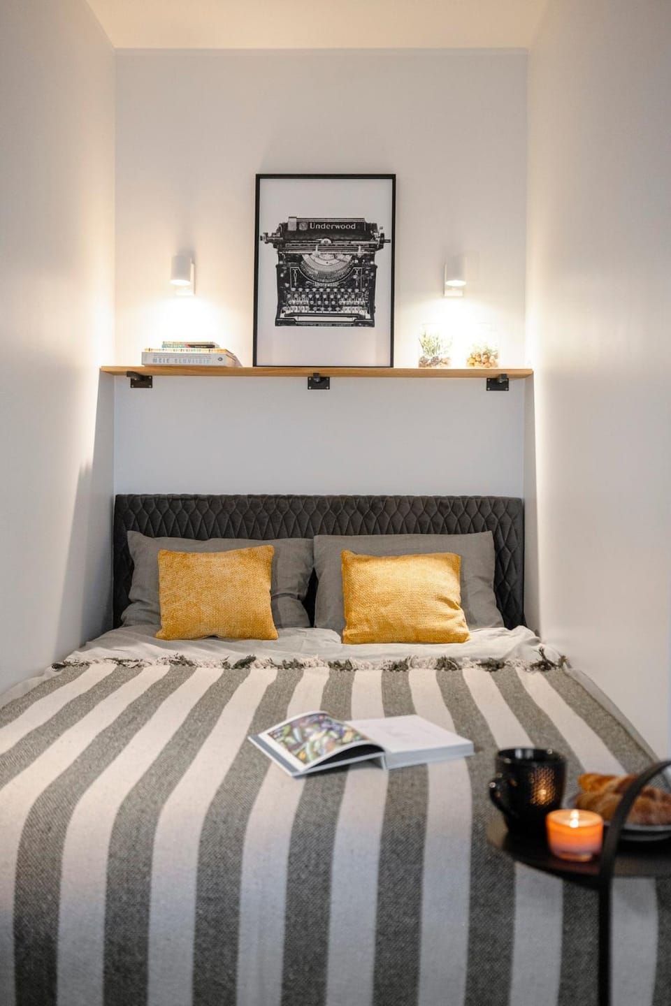 Bed, Bedroom