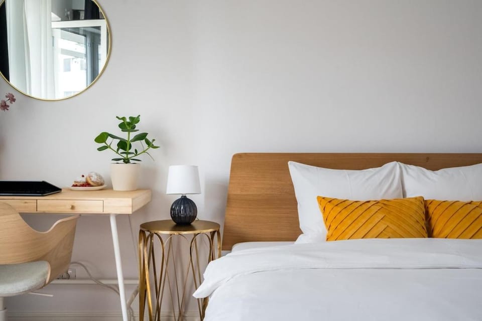 G24 - Luxurious & Cozy Stay Inspired by Freedom Apartment in Bucharest