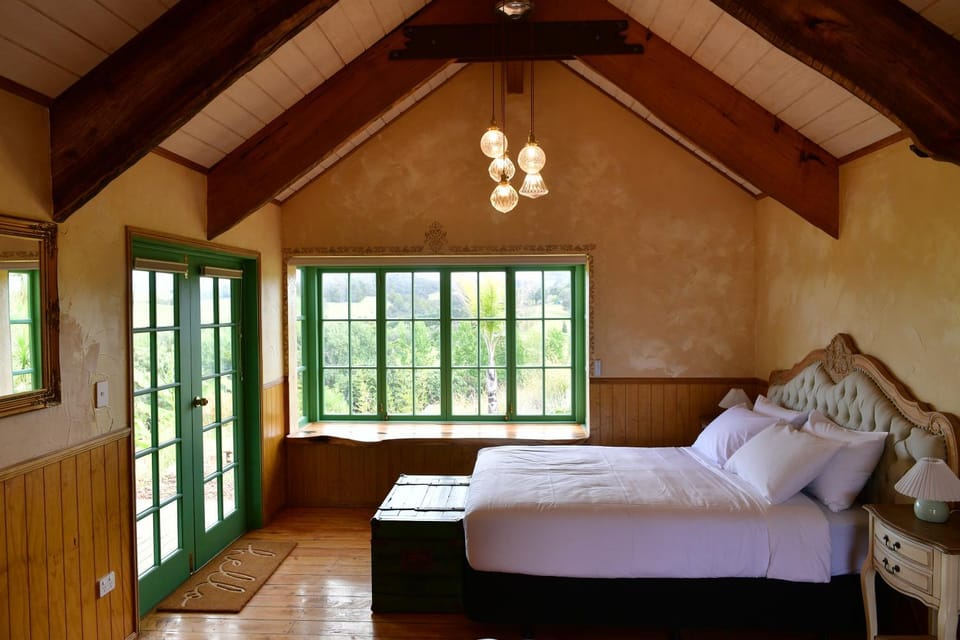 Bed, View (from property/room), Photo of the whole room, Bedroom