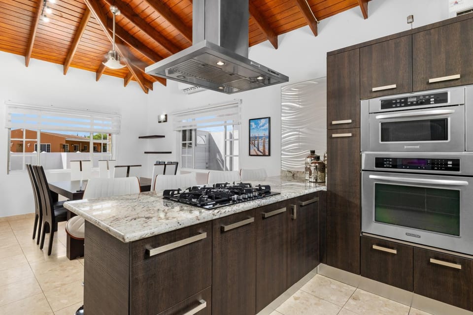 Kitchen or kitchenette, Dining area, dishwasher, oven, stove, toaster