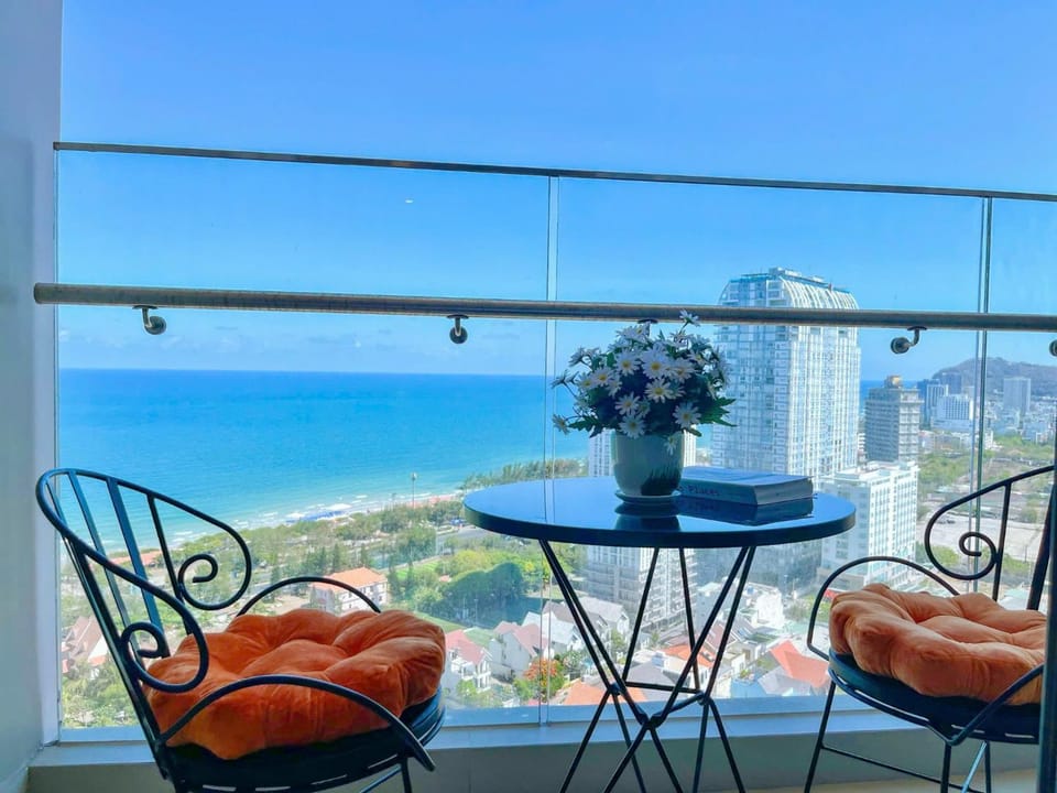 Patio, Day, Natural landscape, View (from property/room), Balcony/Terrace, Balcony/Terrace, Living room, Seating area, Dining area, Beach, Sea view