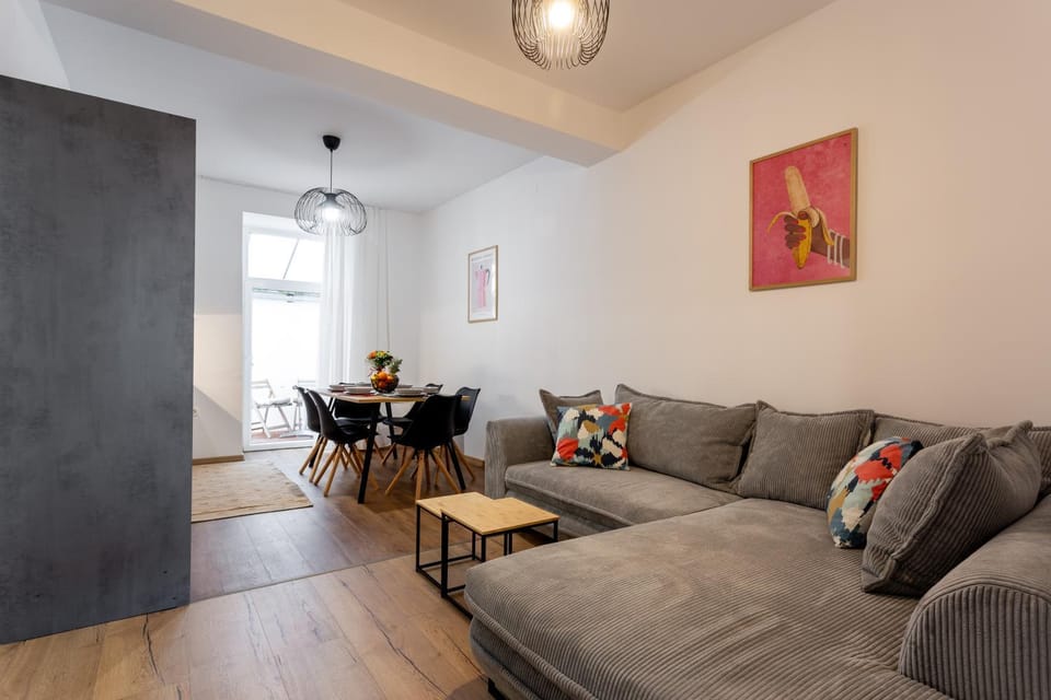 Living room, Decorative detail, Seating area