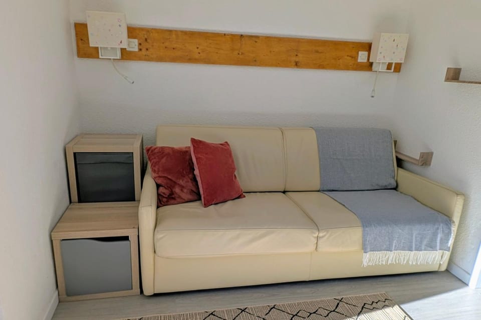 Cozy T1 with balcony on the snow front Apartment in Les Deux Alpes