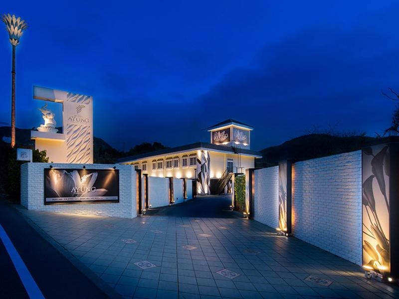 Property building, Night
