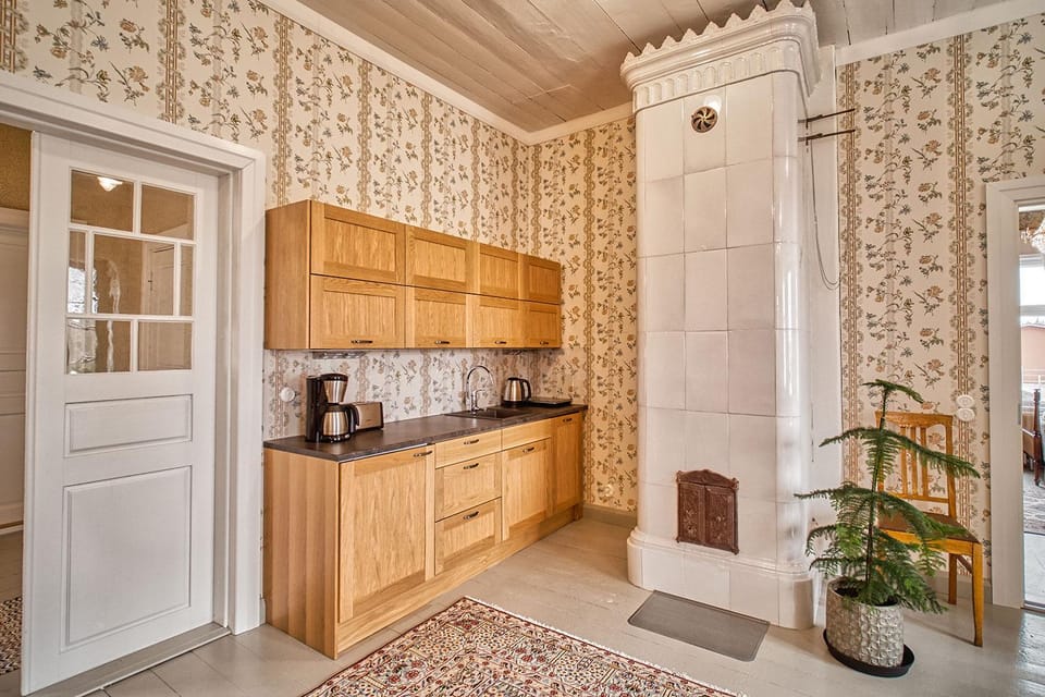 Coffee/tea facilities, kitchen