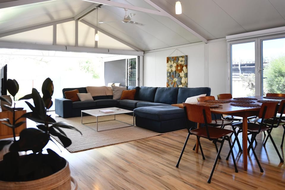 Living room, Entertainment
