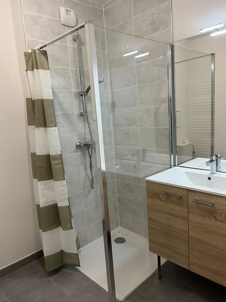Shower, Bathroom