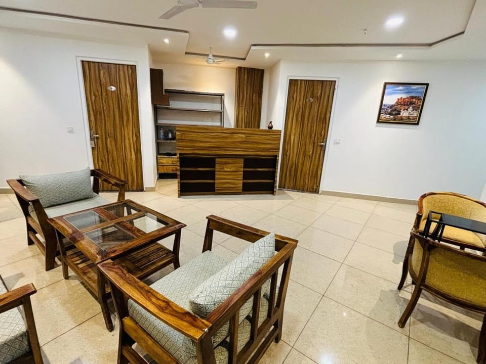 Seating area, pet friendly